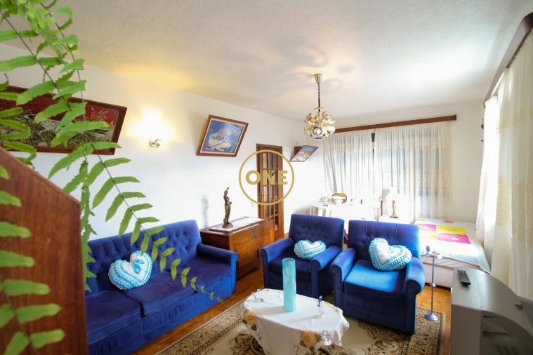 Moradia T3 para Venda em Quinta Grande Foto 3