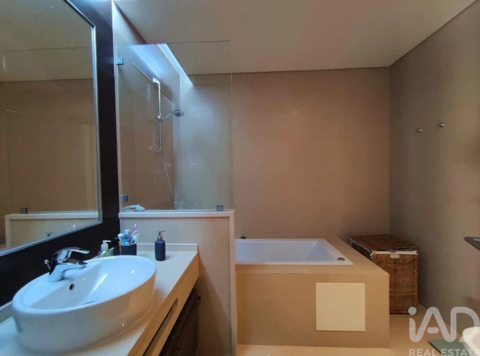 Moradia T3 para Arrendamento em Ferreiras Foto 16