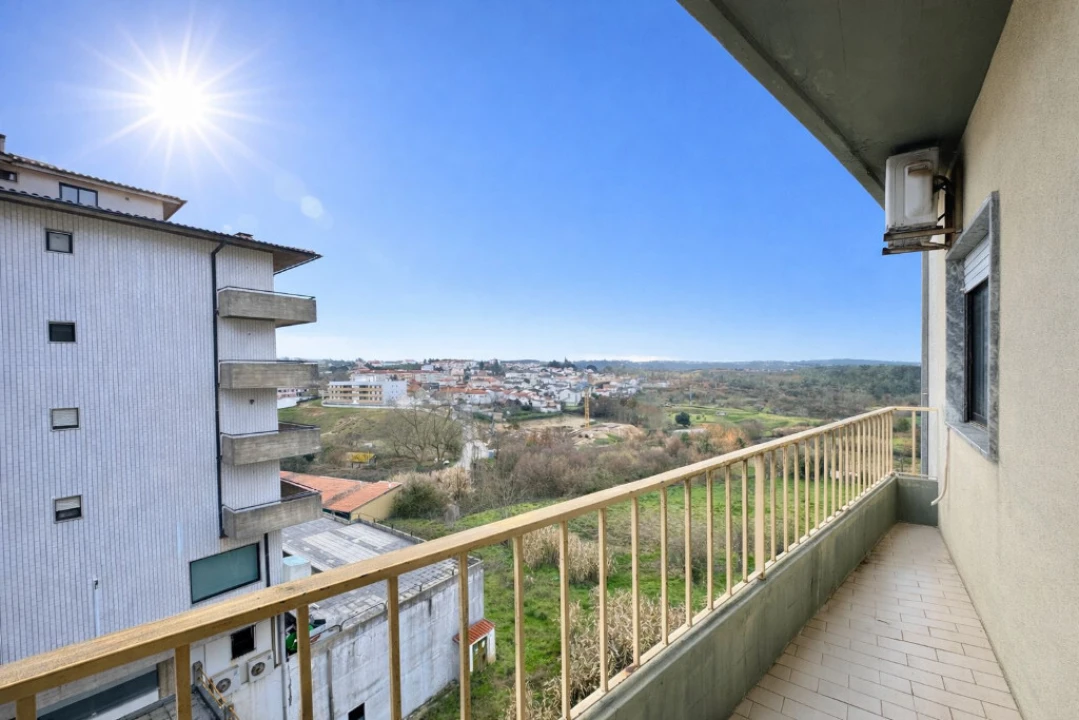 Apartamento T3 para Venda em Oliveira do Hospital e São Paio de Gramaços Foto 3