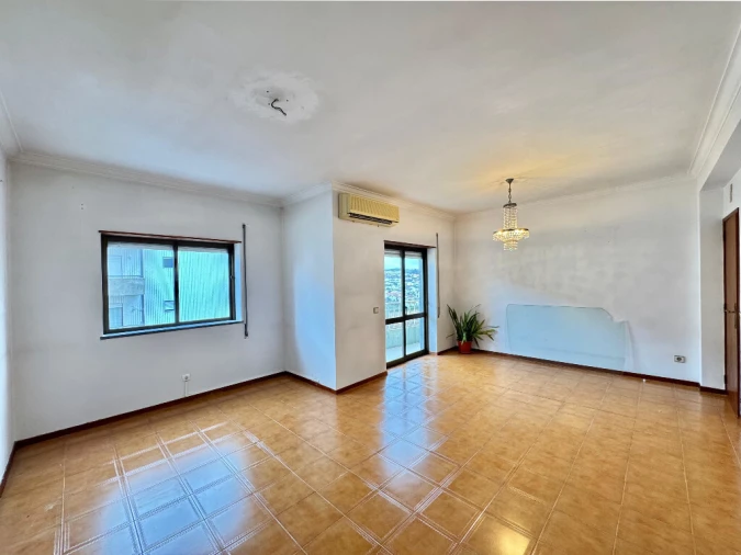 Apartamento T3 para Venda em Oliveira do Hospital e São Paio de Gramaços Foto 2