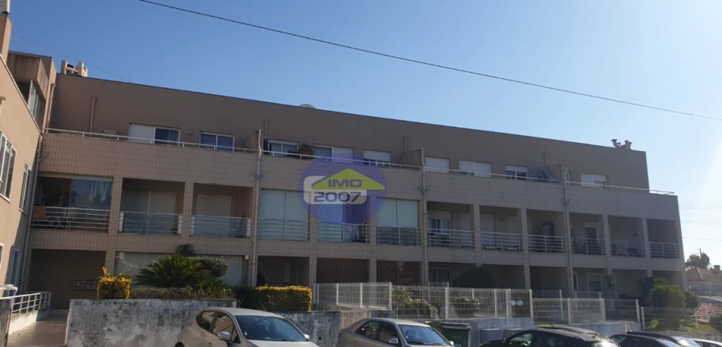 Apartamento T2 para Venda em Grijó e Sermonde Foto 2