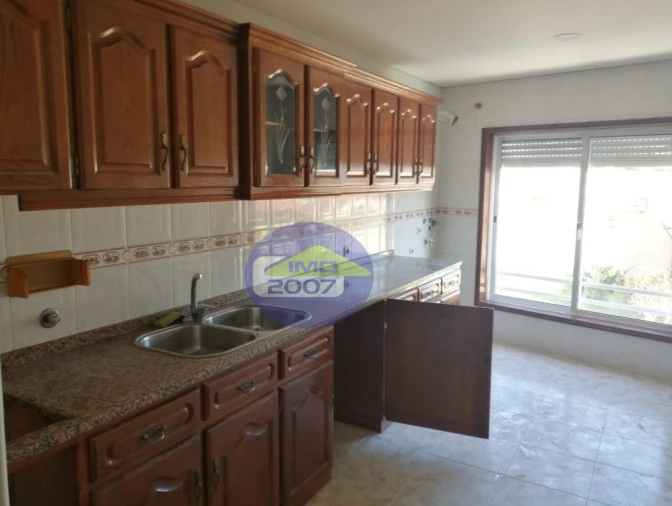 Apartamento T2 para Venda em Grijó e Sermonde Foto 4