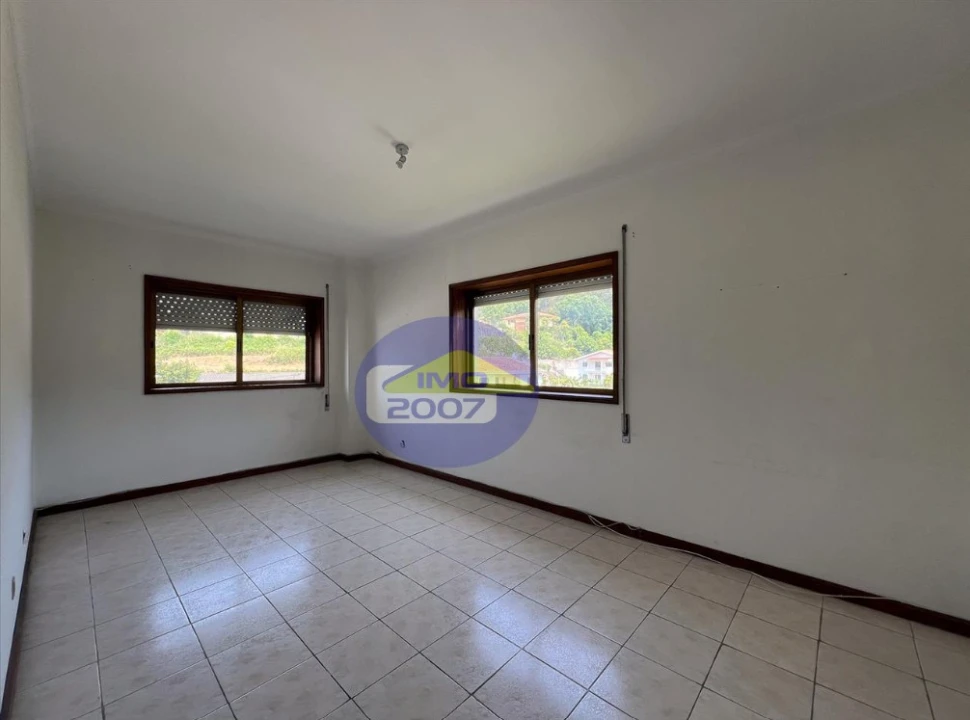 Apartamento T3 para Venda em Serzedo e Perosinho Foto 10