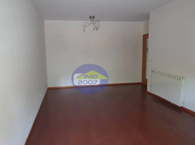 Apartamento T3 para Venda em Oliveira do Douro Foto 4