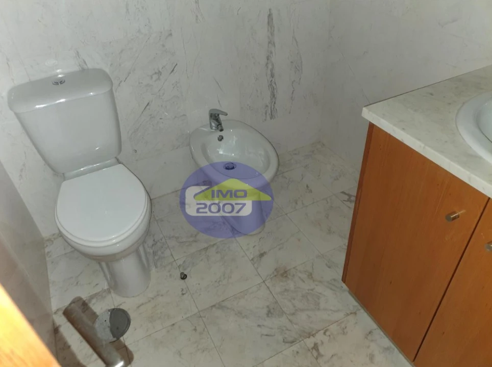 Apartamento T4 para Venda em Oliveira do Douro Foto 19