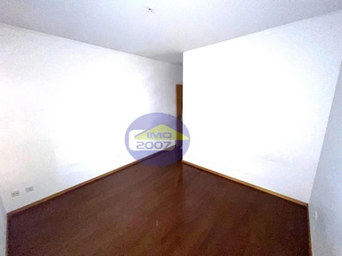 Apartamento T2 para Venda em Oliveira do Douro Foto 9