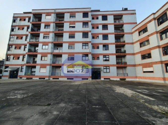 Apartamento T2 para Venda em Oliveira do Douro Foto 16