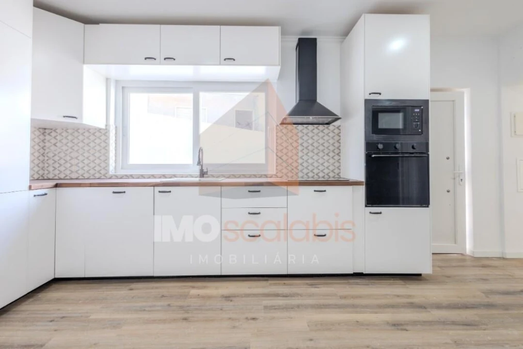 Moradia T3 para Venda em Vale de Santarem Foto 9