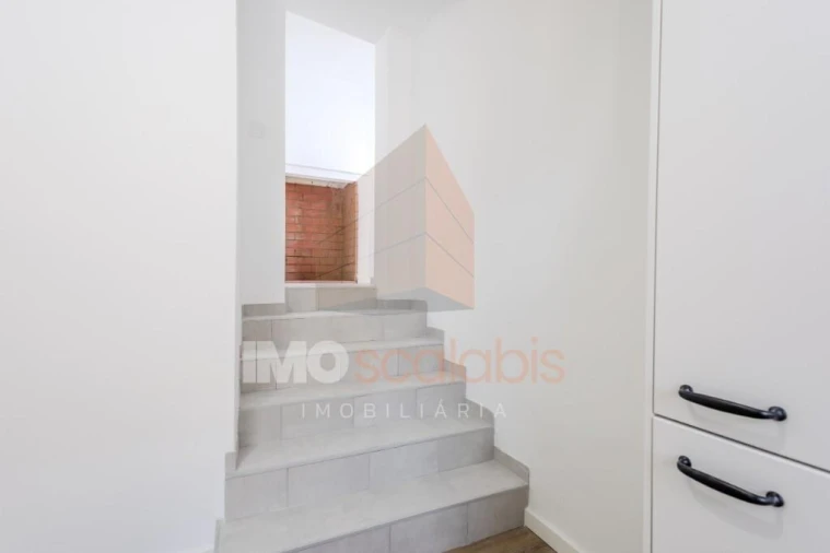 Moradia T3 para Venda em Vale de Santarem Foto 10