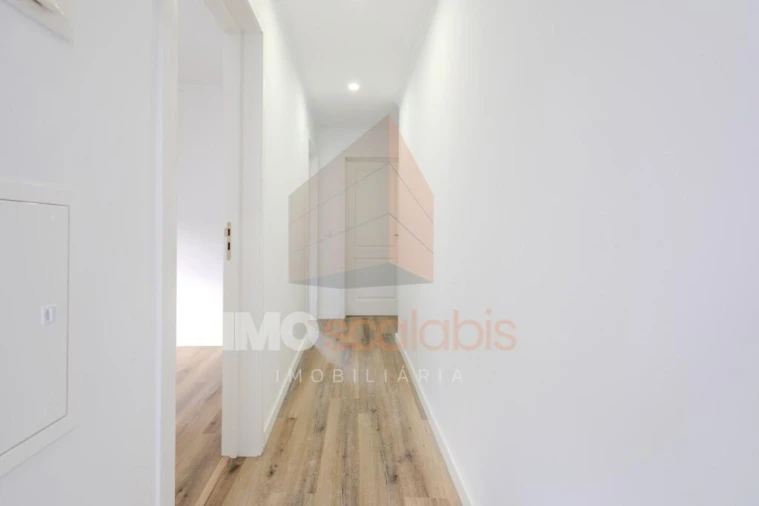 Moradia T3 para Venda em Vale de Santarem Foto 16