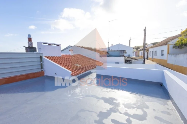 Moradia T3 para Venda em Vale de Santarem Foto 7