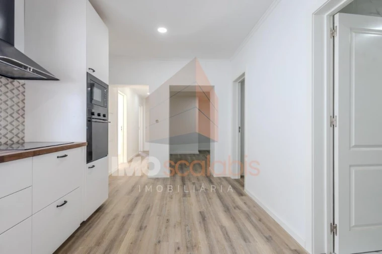 Moradia T3 para Venda em Vale de Santarem Foto 11