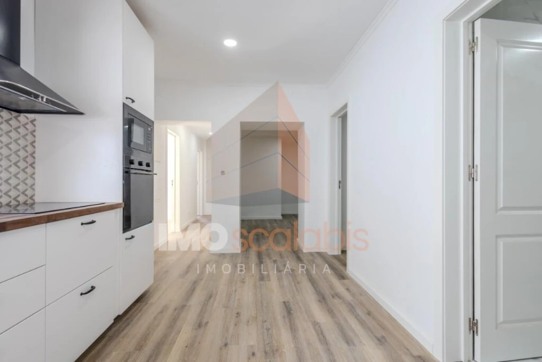 Moradia T3 para Venda em Vale de Santarem Foto 11