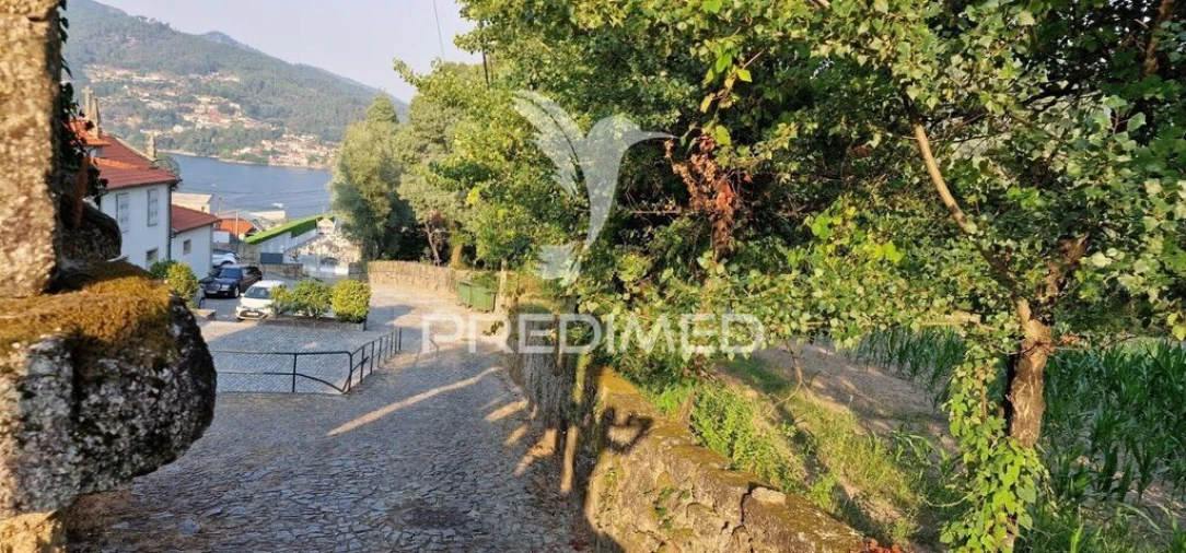 Moradia T4 para Venda em Rio Caldo Foto 5