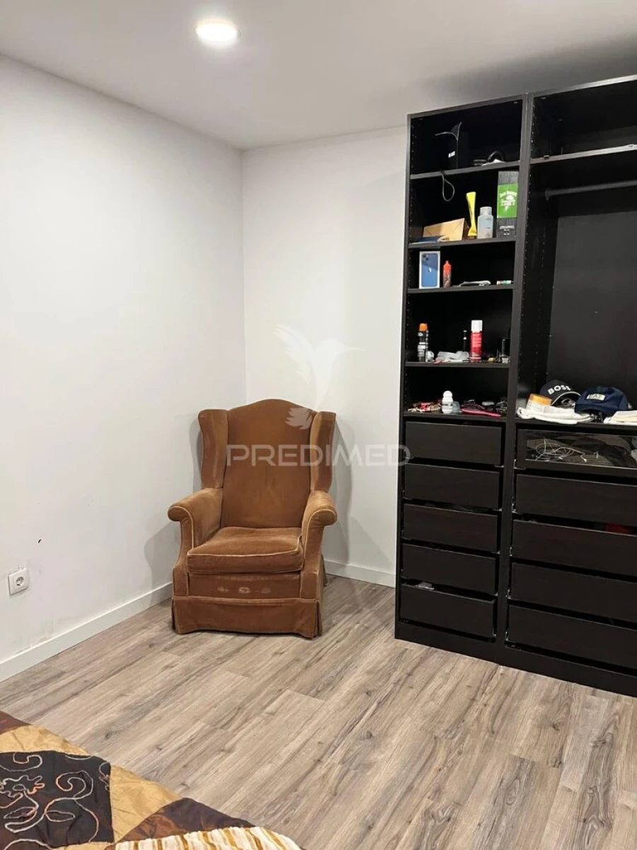 Apartamento T1 para Venda em Caparica e Trafaria Foto 4