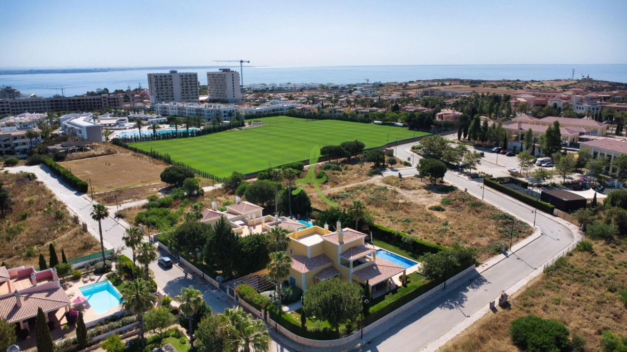 Terreno para Venda em Lagos (São Sebastião e Santa Maria) Foto 3