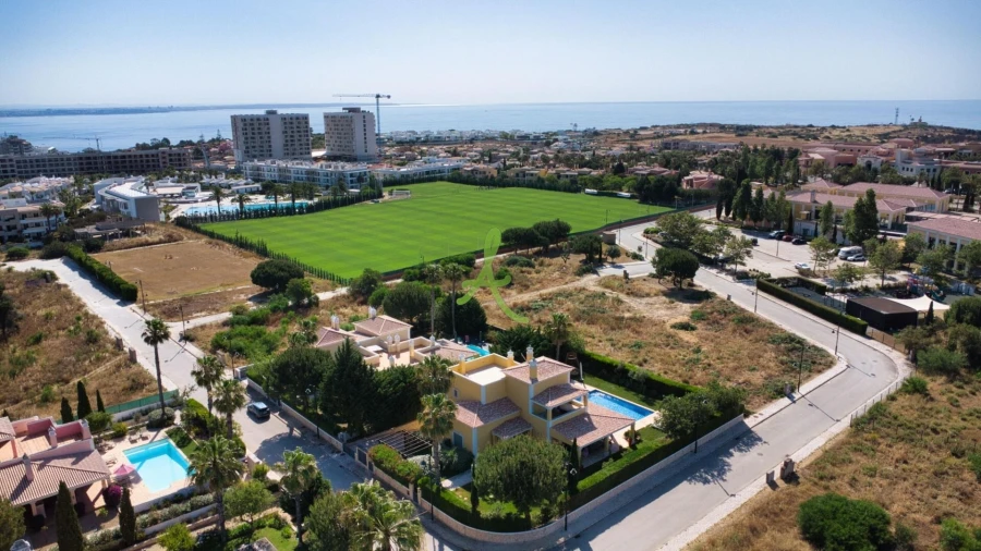Terreno para Venda em Lagos (São Sebastião e Santa Maria) Foto 3