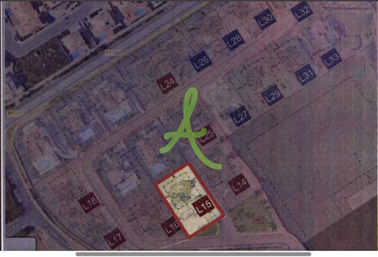 Terreno para Venda em Lagos (São Sebastião e Santa Maria) Foto 1