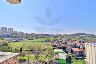 Apartamento T2 para Venda em Braga (Maximinos, Sé e Cividade)
