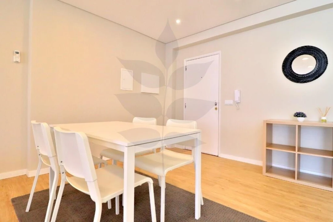 Apartamento T2 para Venda em Braga (Maximinos, Sé e Cividade) Foto 7