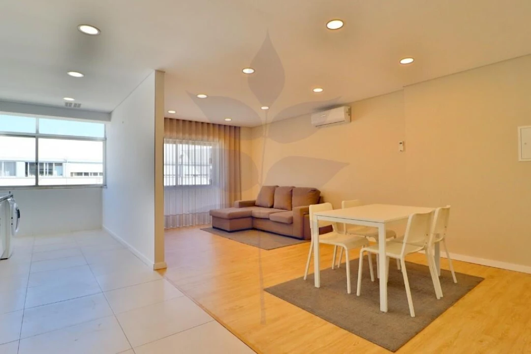 Apartamento T2 para Venda em Braga (Maximinos, Sé e Cividade) Foto 21