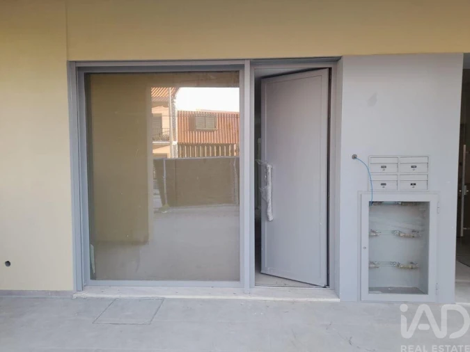 Loja para Venda em Quinta do Conde Foto 2