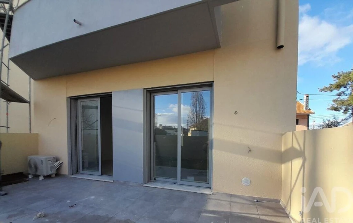 Loja para Venda em Quinta do Conde Foto 8