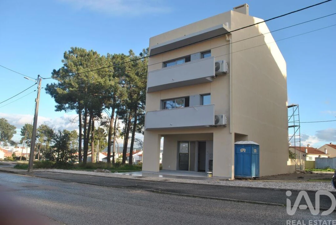 Loja para Venda em Quinta do Conde Foto 1