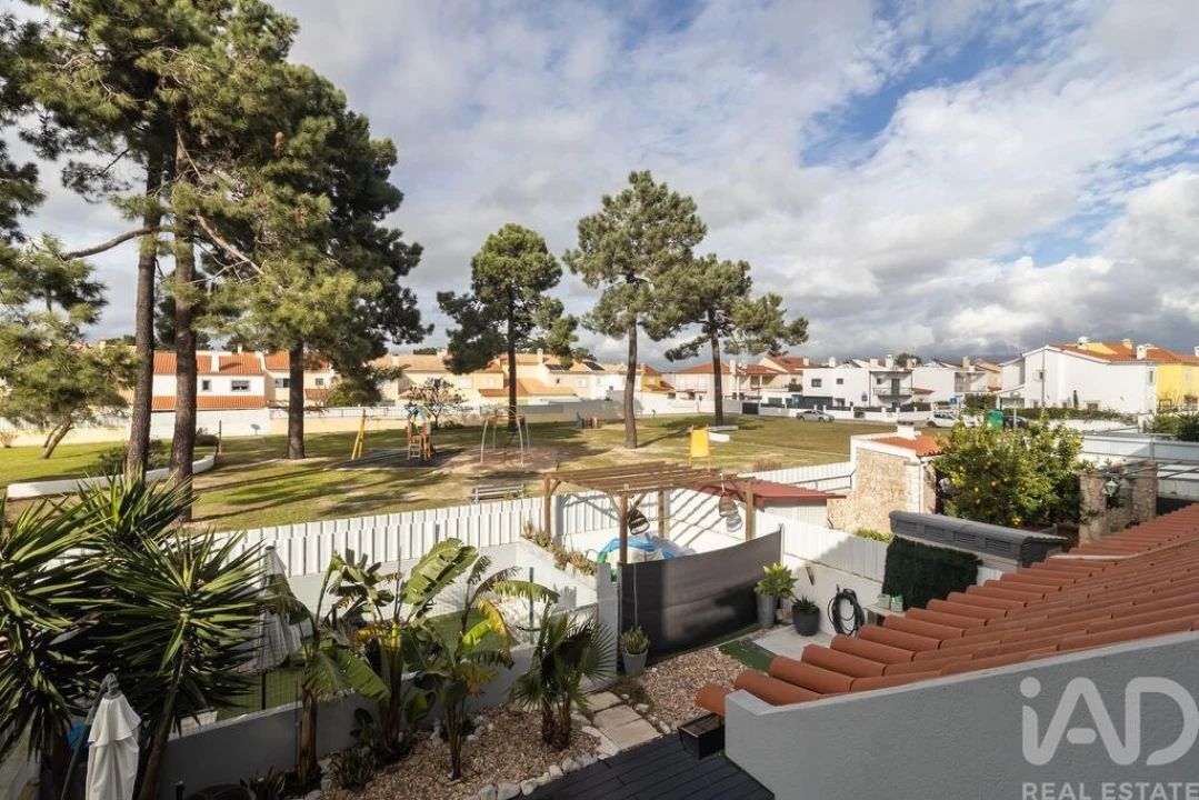 Moradia T3 para Venda em Azeitão (São Lourenço e São Simão) Foto 28