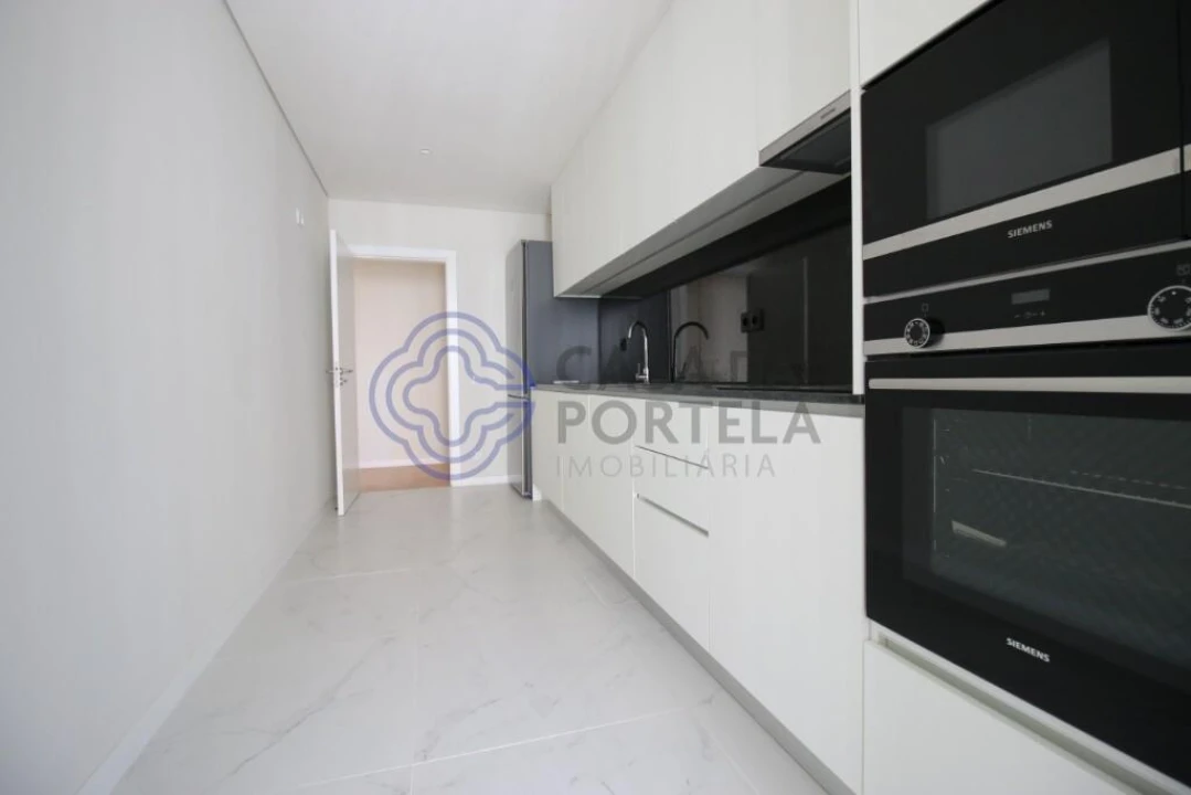 Apartamento T5 para Venda em Mafamude e Vilar do Paraíso Foto 12