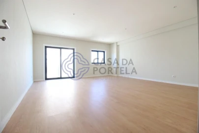 Apartamento T5 para Venda em Mafamude e Vilar do Paraíso