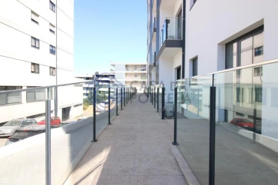 Apartamento T5 para Venda em Mafamude e Vilar do Paraíso