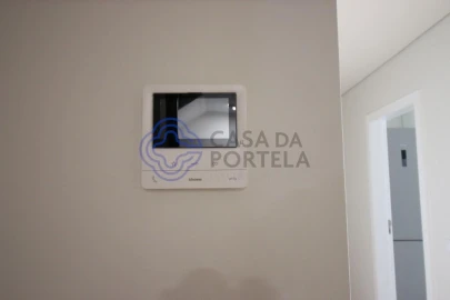 Apartamento T5 para Venda em Mafamude e Vilar do Paraíso