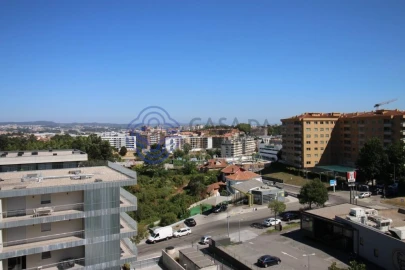 Apartamento T5 para Venda em Mafamude e Vilar do Paraíso