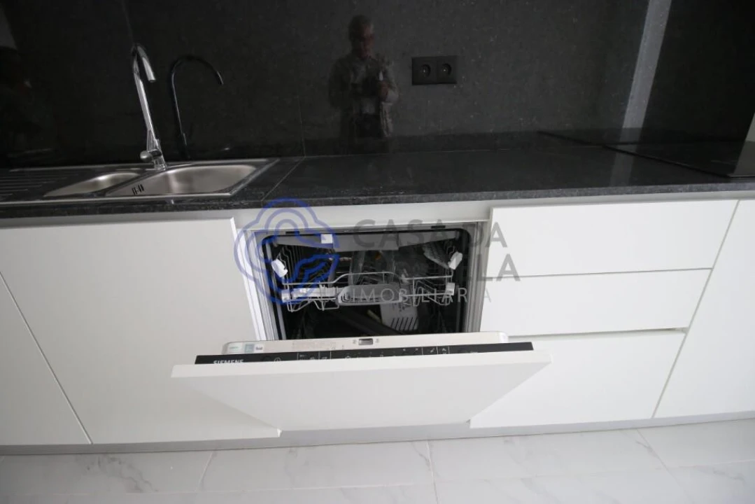 Apartamento T5 para Venda em Mafamude e Vilar do Paraíso Foto 14