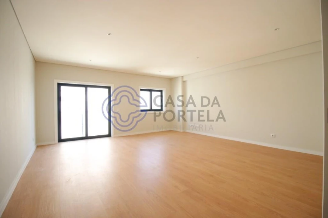 Apartamento T5 para Venda em Mafamude e Vilar do Paraíso Foto 8