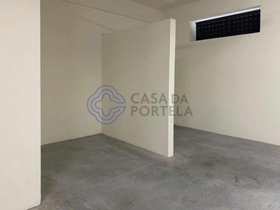 Apartamento T5 para Venda em Mafamude e Vilar do Paraíso Foto 46