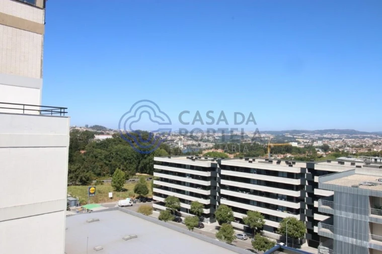 Apartamento T5 para Venda em Mafamude e Vilar do Paraíso Foto 6