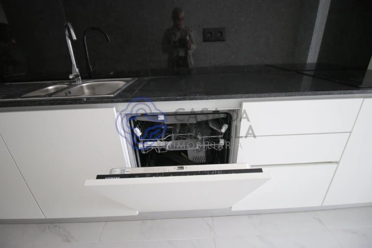 Apartamento T5 para Venda em Mafamude e Vilar do Paraíso Foto 14