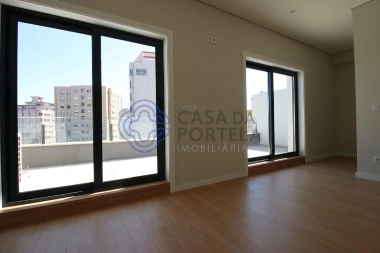 Apartamento T5 para Venda em Mafamude e Vilar do Paraíso Foto 39