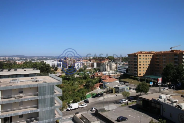 Apartamento T5 para Venda em Mafamude e Vilar do Paraíso Foto 3