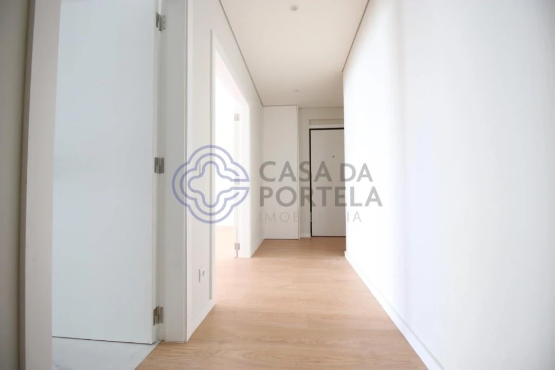 Apartamento T5 para Venda em Mafamude e Vilar do Paraíso Foto 33