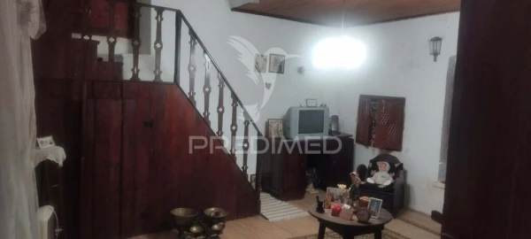 Moradia T4 para Venda em Santa Maria da Devesa