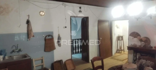 Moradia T4 para Venda em Santa Maria da Devesa