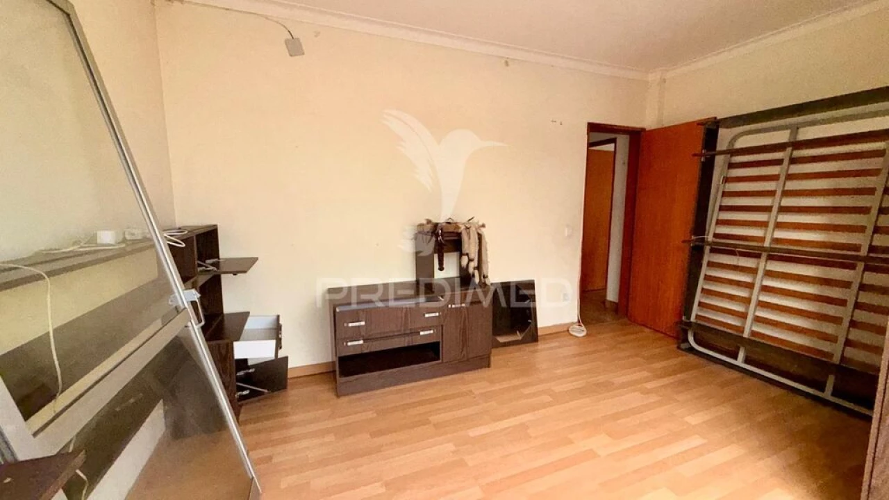 Apartamento T3 para Venda em Portimão Foto 3