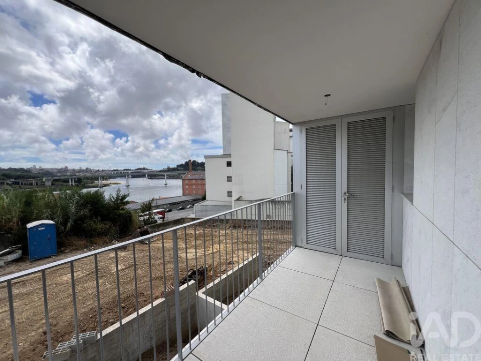 Apartamento T2 para Venda em Gondomar (São Cosme), Valbom e Jovim Foto 1