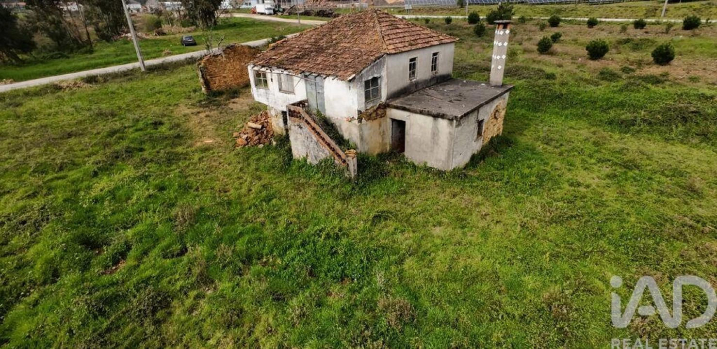 Moradia T3 para Venda em Pedrogão Grande Foto 2