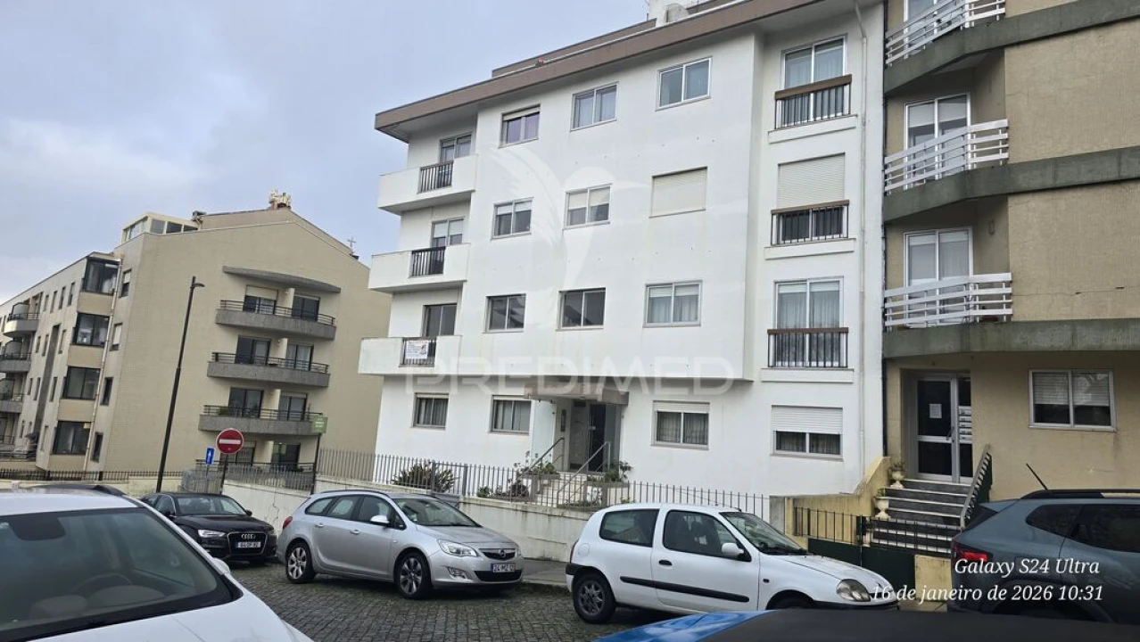 Apartamento T3 para Venda em Campanhã Foto 2