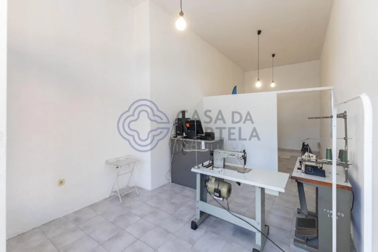 Loja para Venda em Custóias, Leça do Balio e Guifões Foto 8