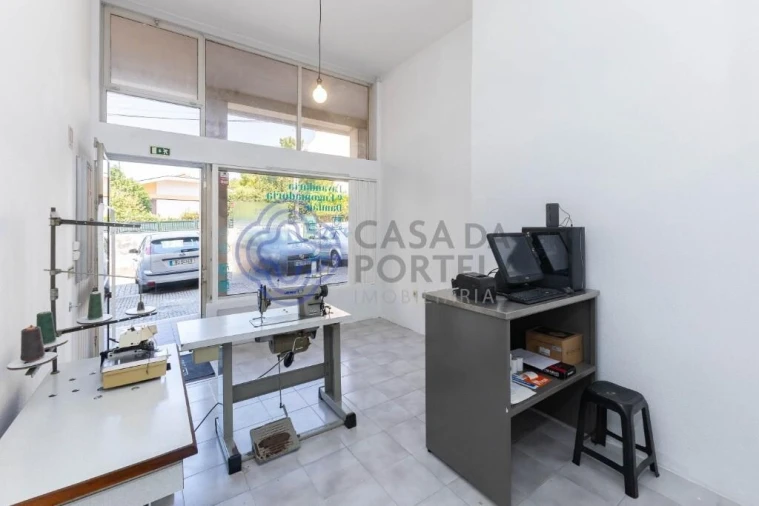 Loja para Venda em Custóias, Leça do Balio e Guifões Foto 10